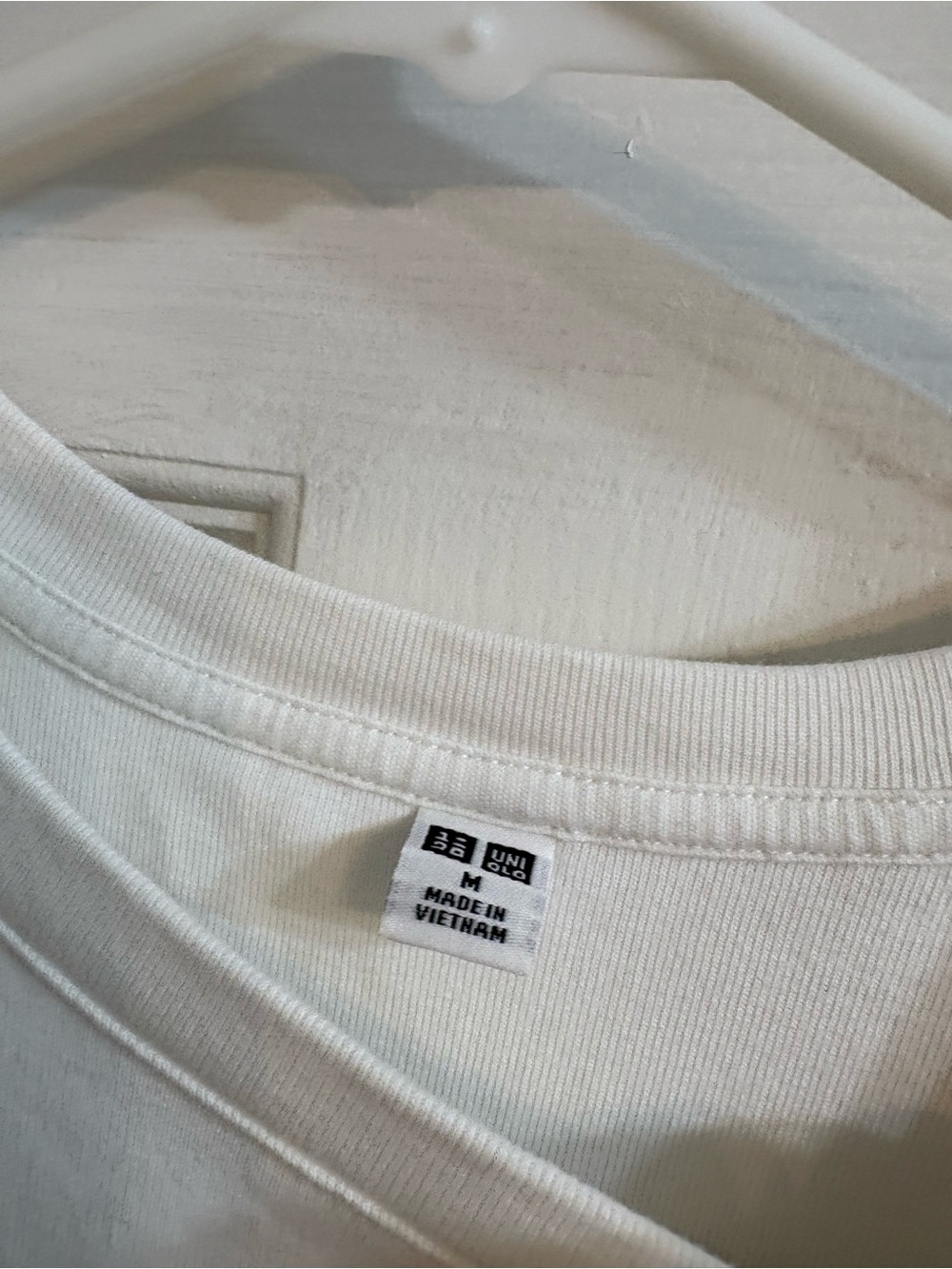 Uniqlo White Women's Crewneck Crop Top - Picture 2 of 4